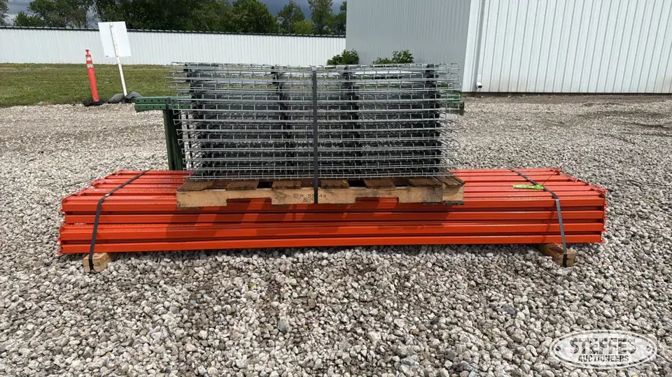 2026 Husky Storage and Bench