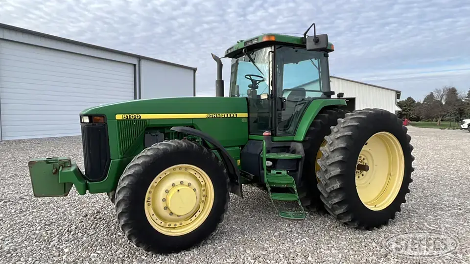 1998 John Deere 8100 MFWD Tractor