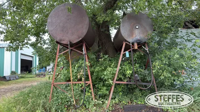 (2) Fuel tanks