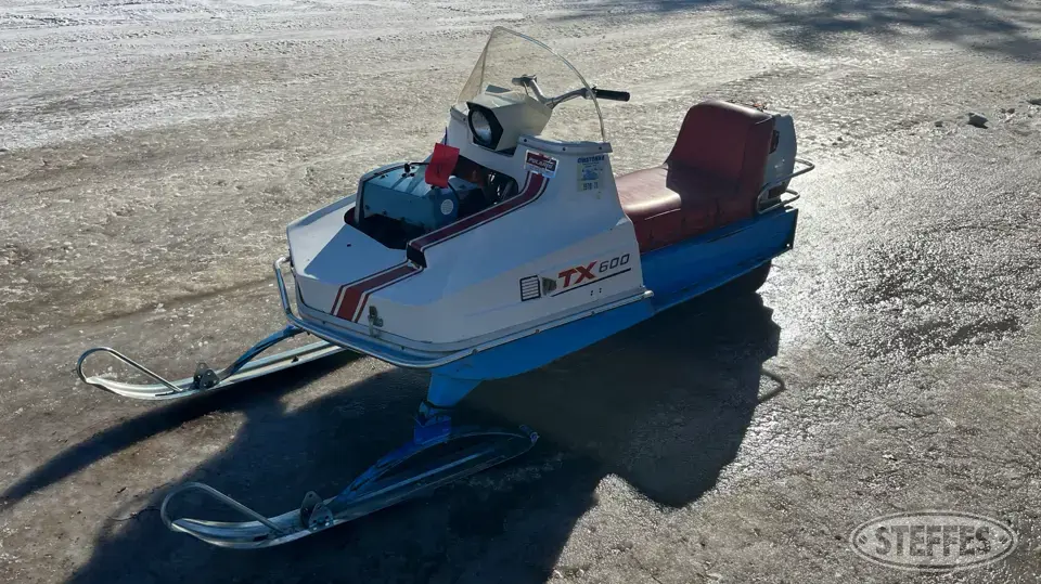 Polaris Colt TX 600 Snowmobile