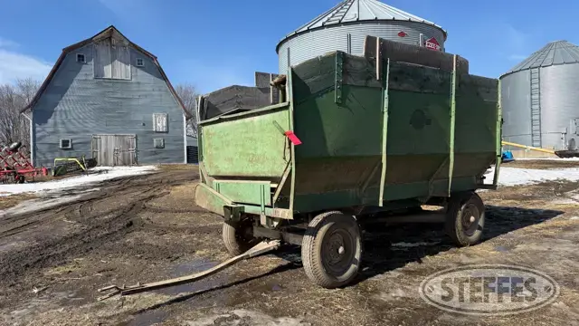 Apron box