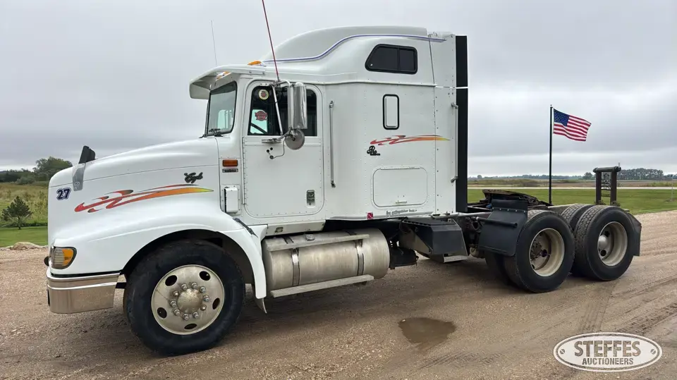 1998 International 9200 Eagle Conventional Truck with Sleeper