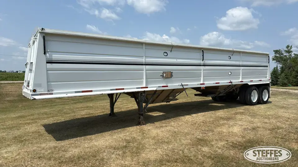 2010 PLG Hopper Bottom Trailer