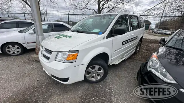2010 Dodge Grand Caravan SE