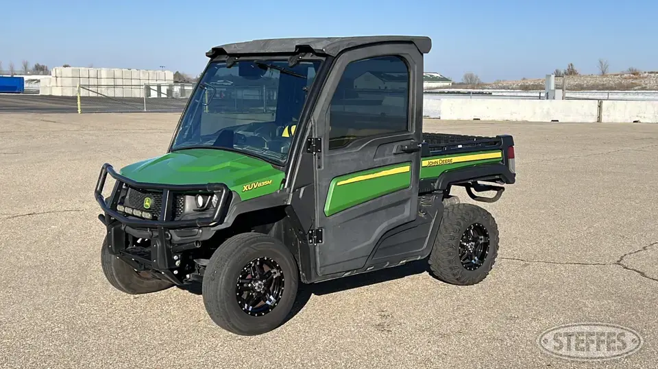2020 John Deere Gator XUV835M UTV
