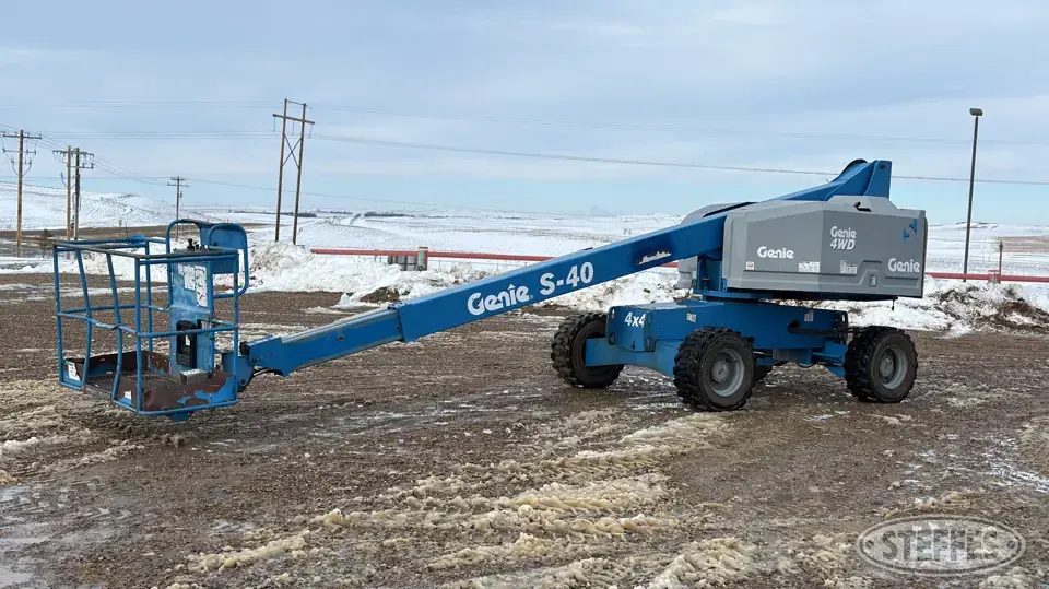2005 Genie S-40 Boom Lift