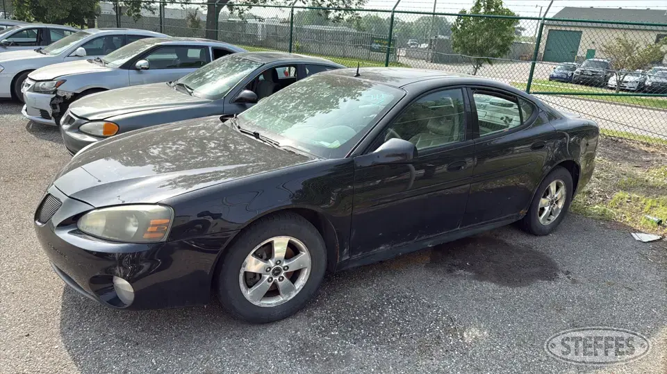 2005 Pontiac Grand Prix GT Car