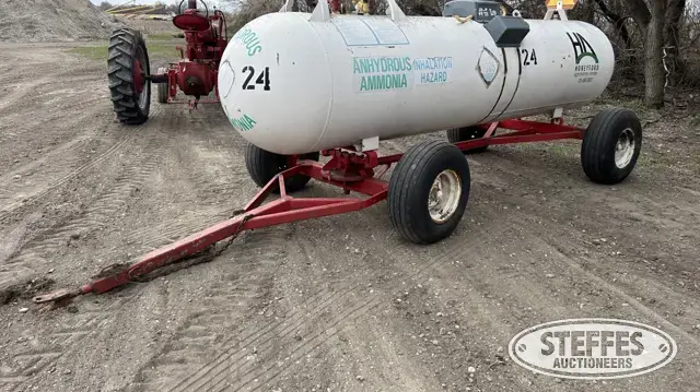 1975 Trinity 1,000 gal. NH3 tank