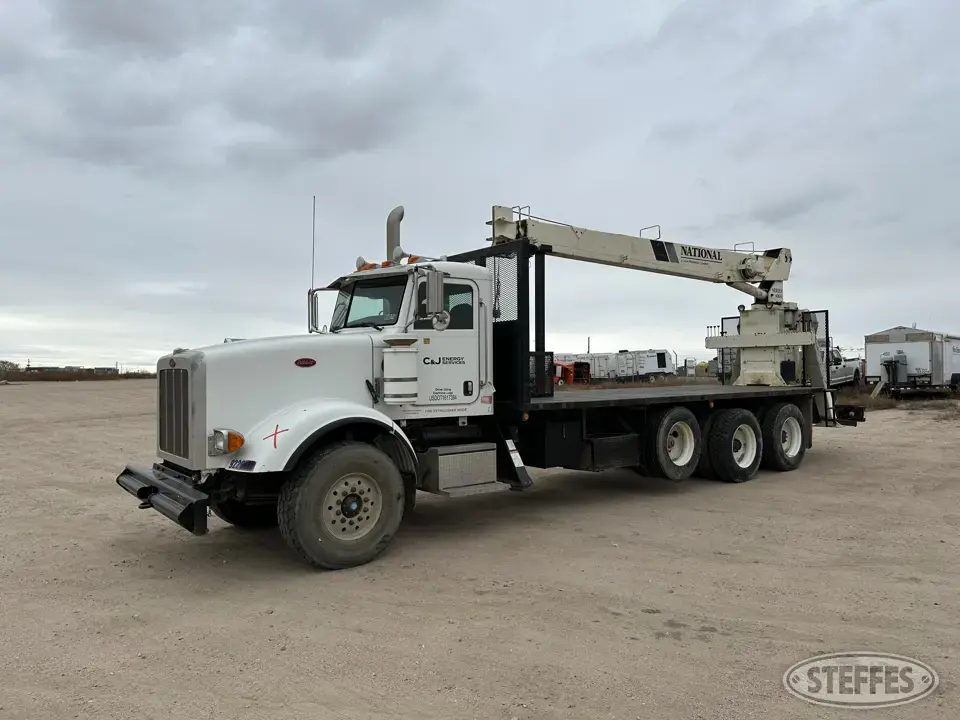 National 400A on 2009 Peterbilt 367 Boom Truck