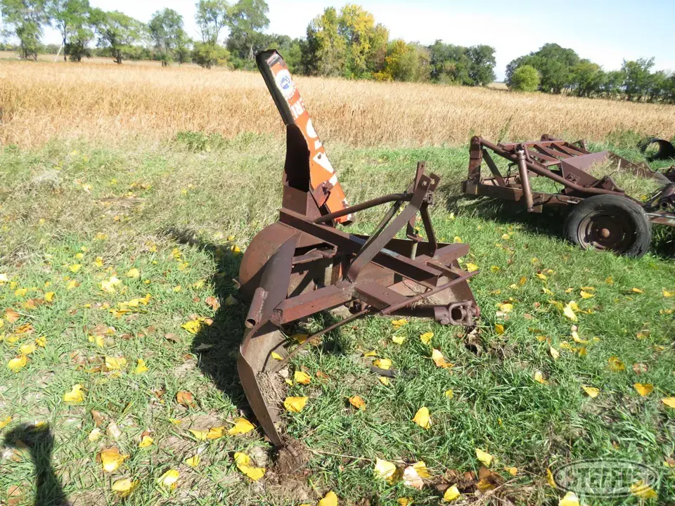 Erskine 3 Pt. Snowblower