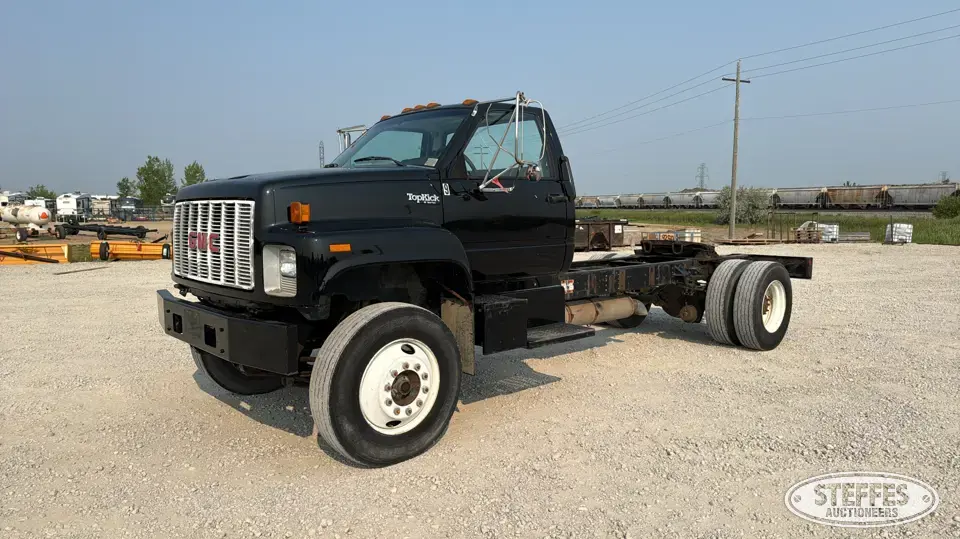 1992 GMC TopKick C7000 Conventional Truck without Sleeper