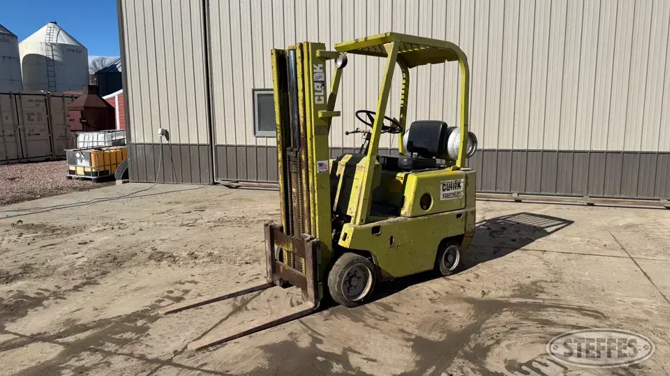 Clark C500530 Warehouse Forklift