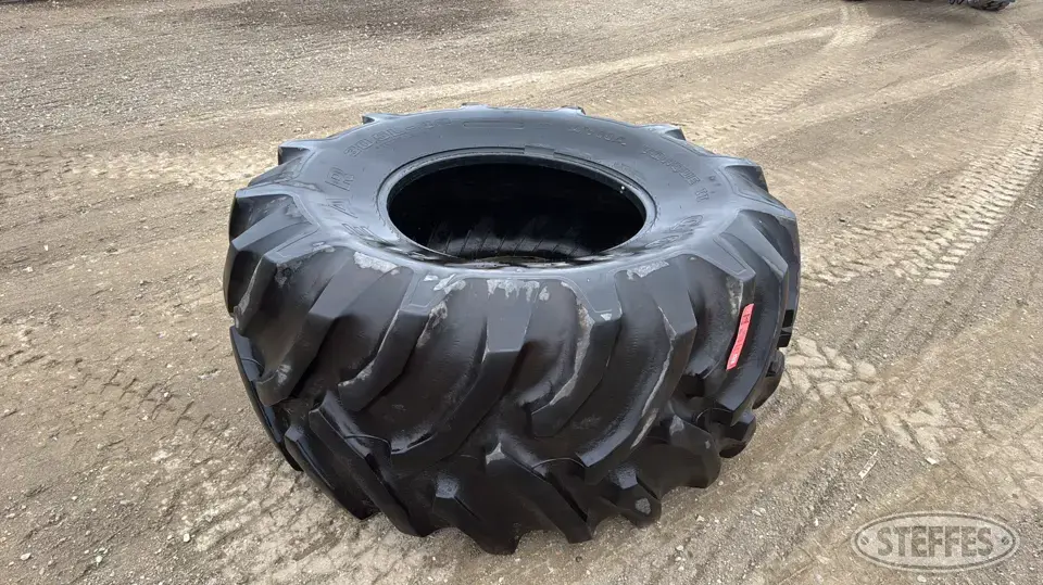 Goodyear Dyna Torque 30.5L-32 tire Tractor-Implement Tire