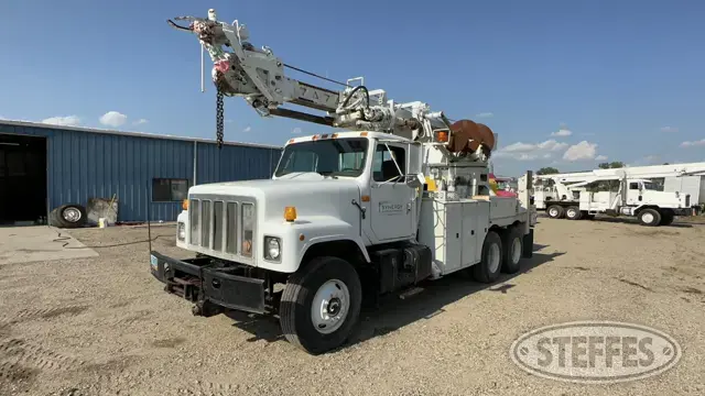1992 International 2574