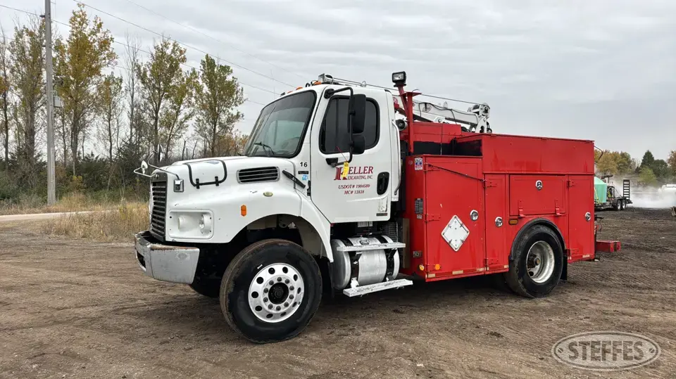 2007 Freightliner M2 Business Class Service Utility Truck