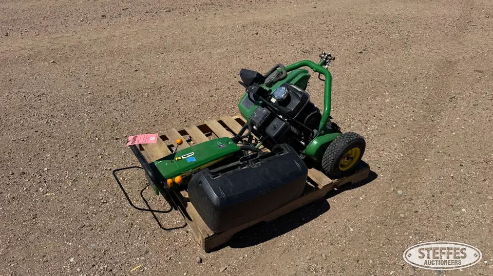 John Deere 220 E-Cut Hybrid Push Mower