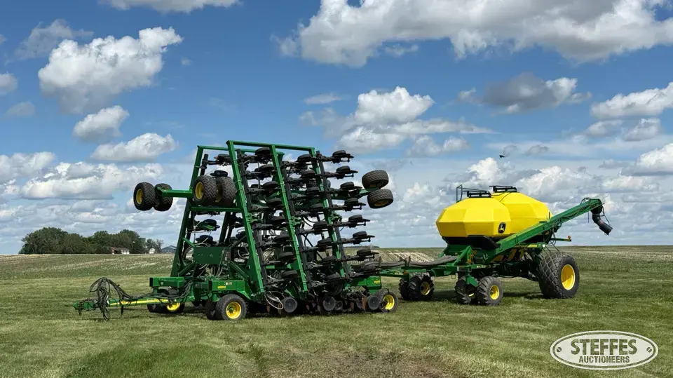 2009 John Deere 1895 Air Drills and Air Seeder