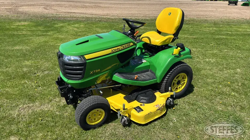 2021 John Deere X734 Lawn Tractor