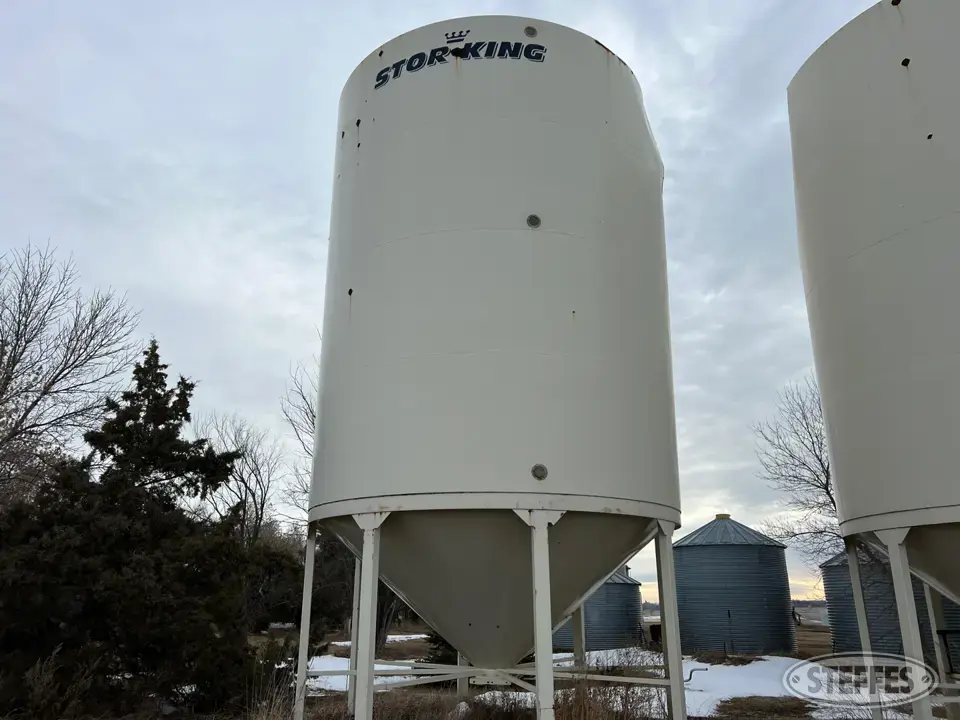 Meridian Stor-King Grain Bin