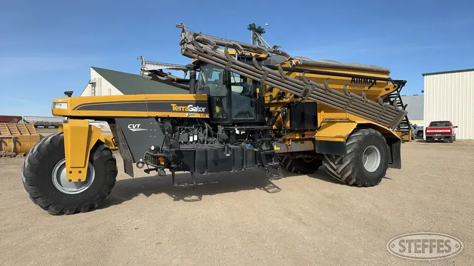 2014 AgChem TerraGator 8300 Self-Propelled Dry Applicators-Spreaders-Floater