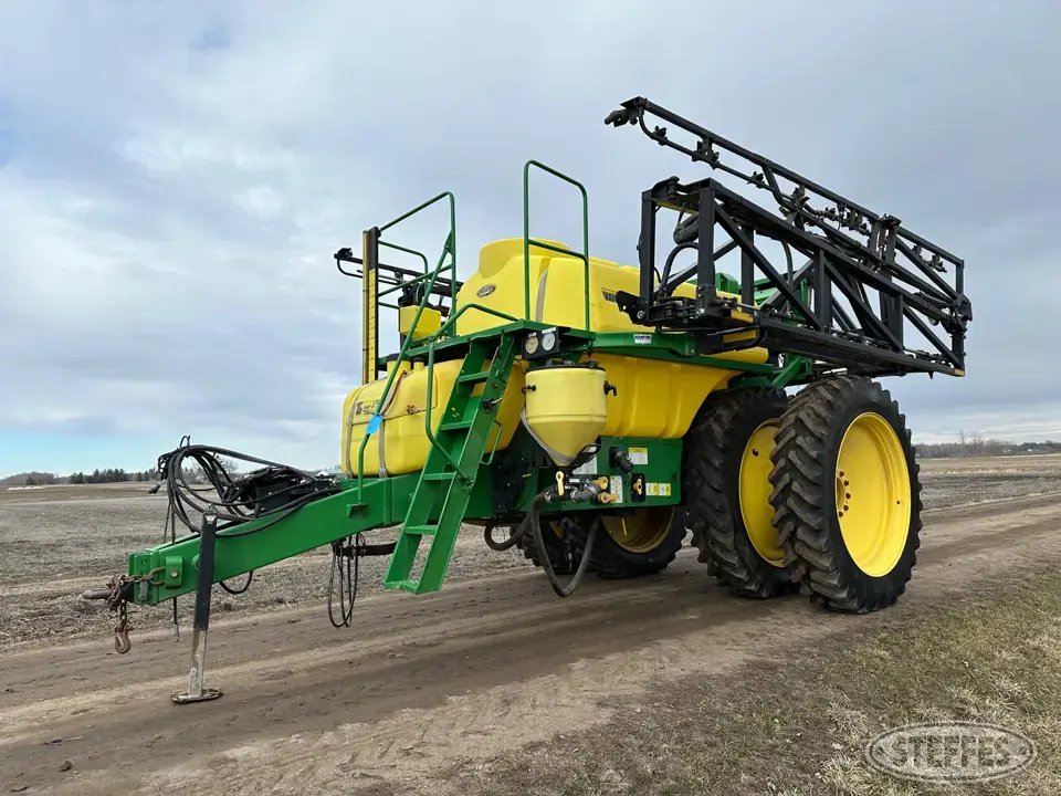 Top Air 1600 Pull-Type Sprayer