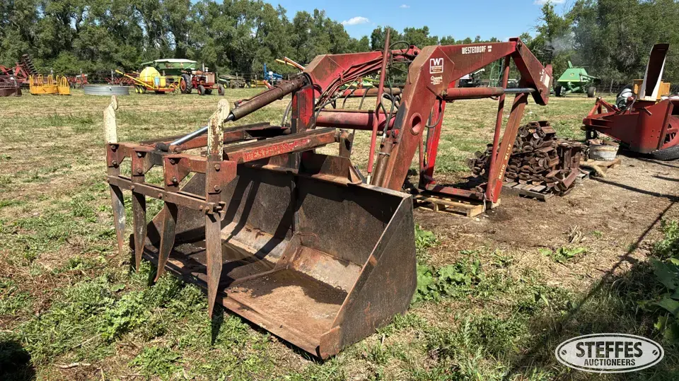 Westendorf All-Matic WL-42 Tractor Loaders and Attachment