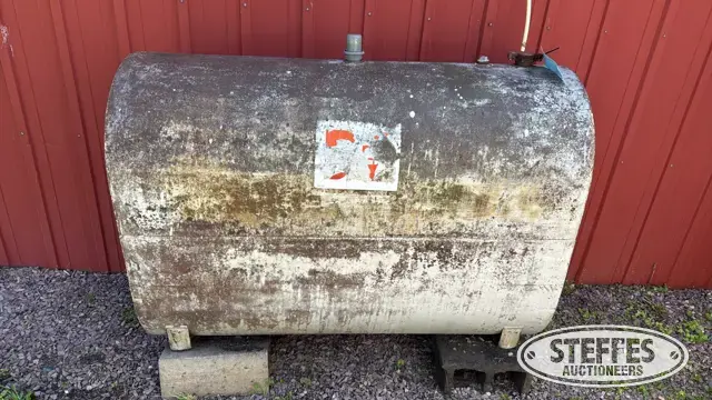 250 gal. steel tank