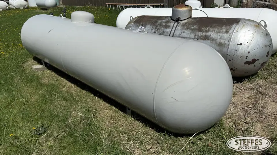 2015 Trinity 1,000 gal. LP tank