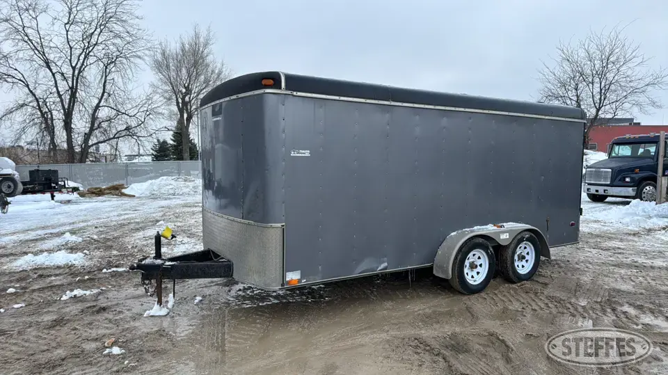 2004 United Express Line Enclosed Cargo Trailer