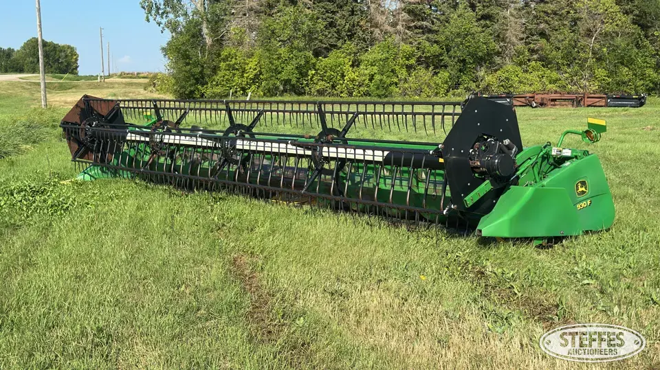 2001 John Deere 930F Flex Head