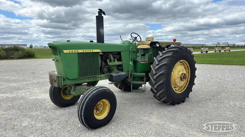1969 John Deere 4520 2WD Tractor