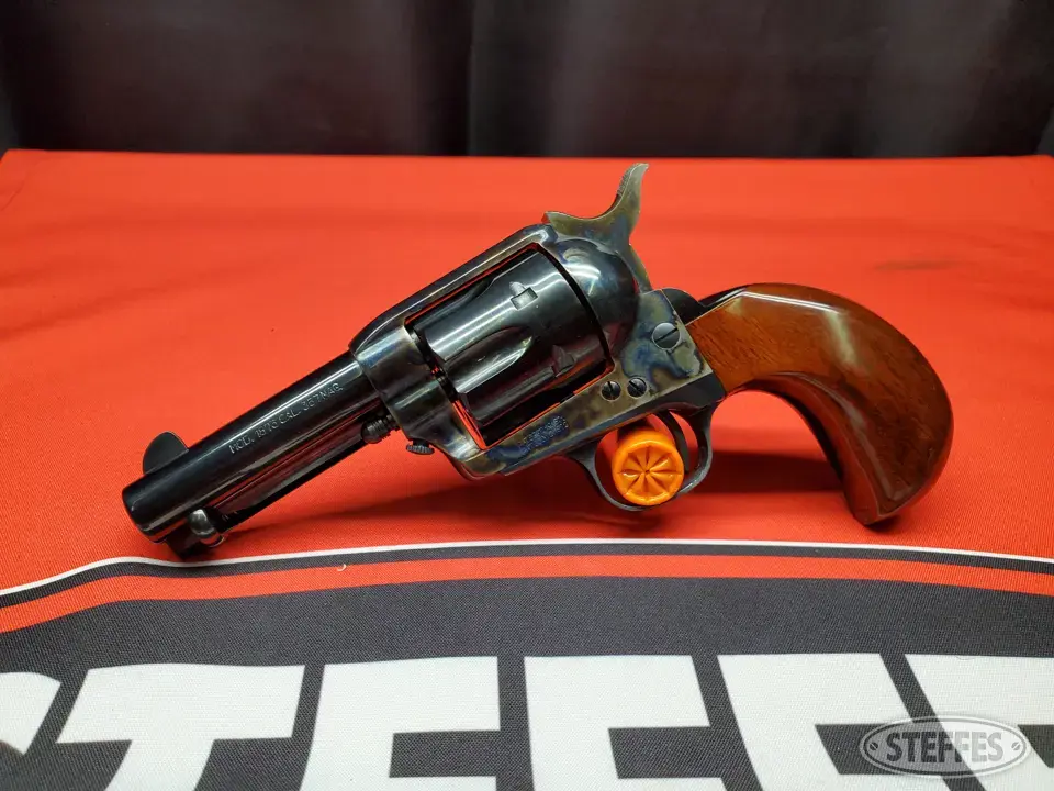 1873 Stoeger-Uberti Cattleman Bird's Head Modern Handgun