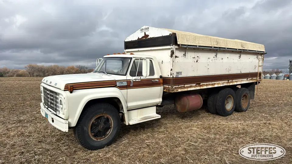 1975 Ford F-750 Grain Truck