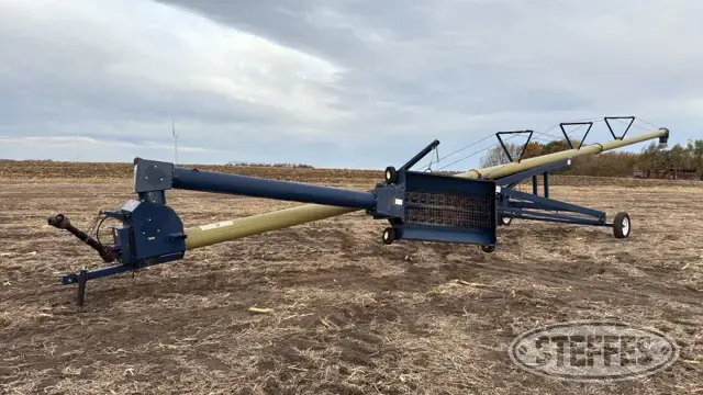 Harvest International H1062