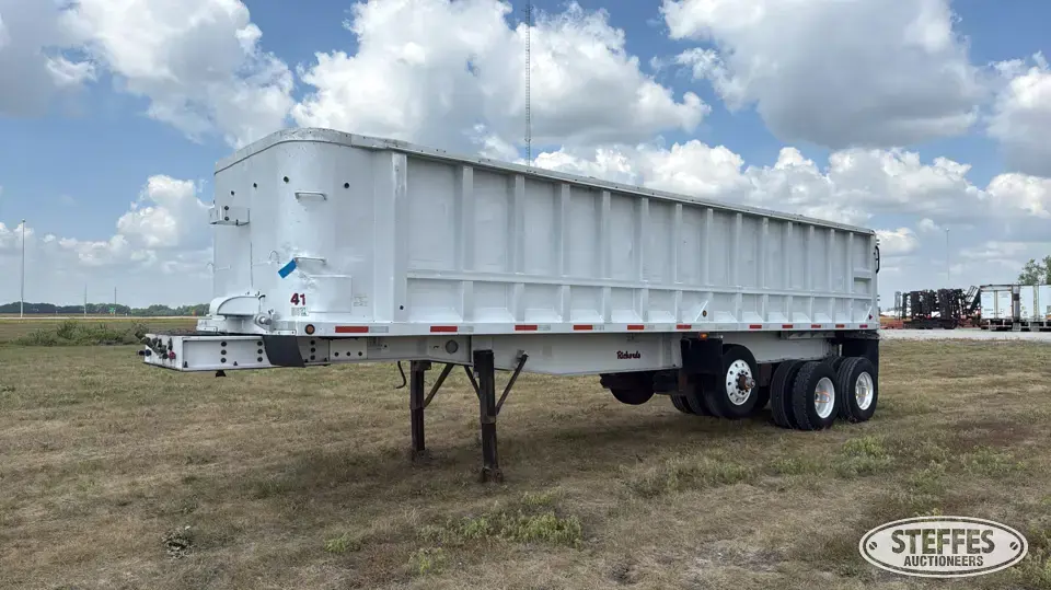 1985 Raven End Dump Trailer