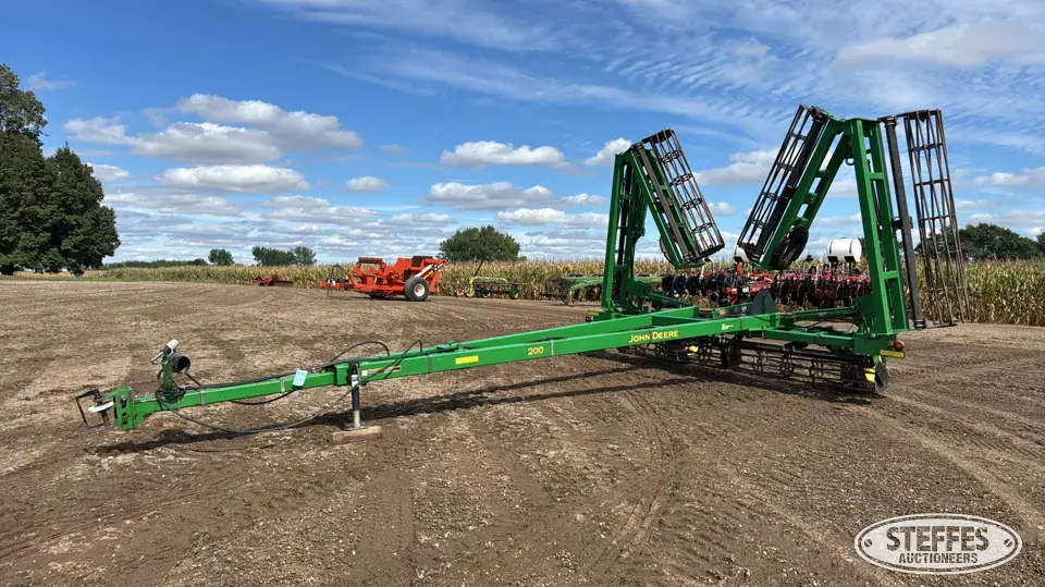 John Deere 200 Rolling Packer