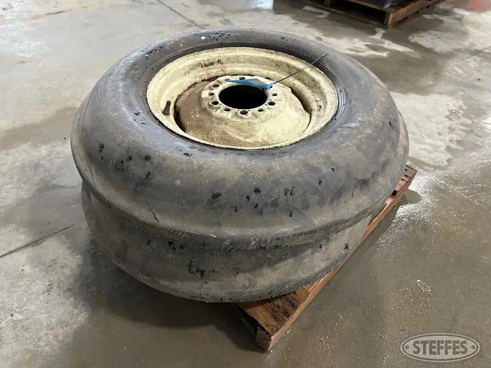 (2) Firestone 7.50-16 single rib tires Truck Tire