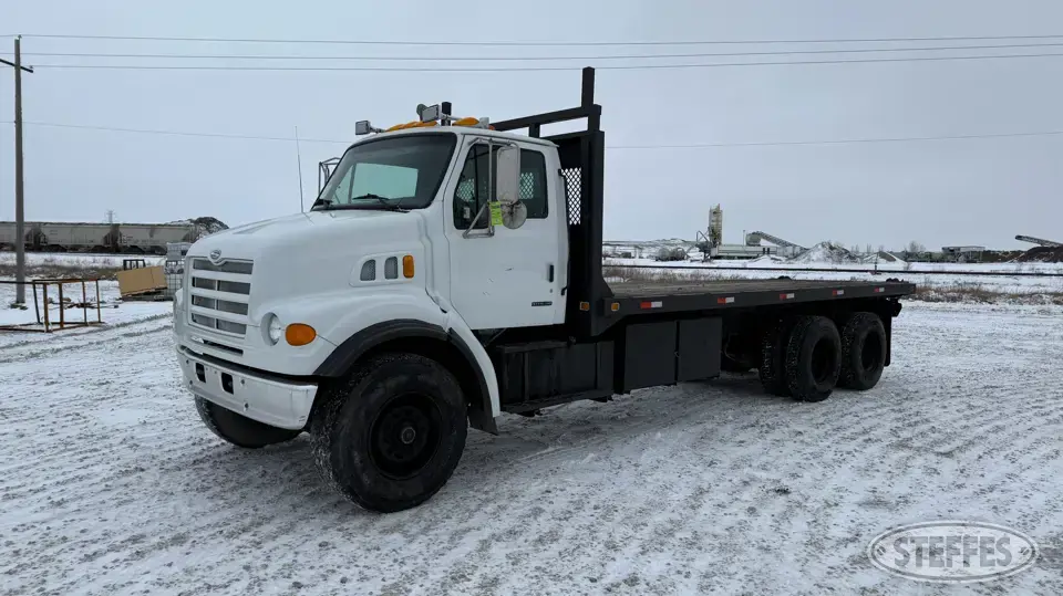 2000 Sterling L7501 Flatbed Truck
