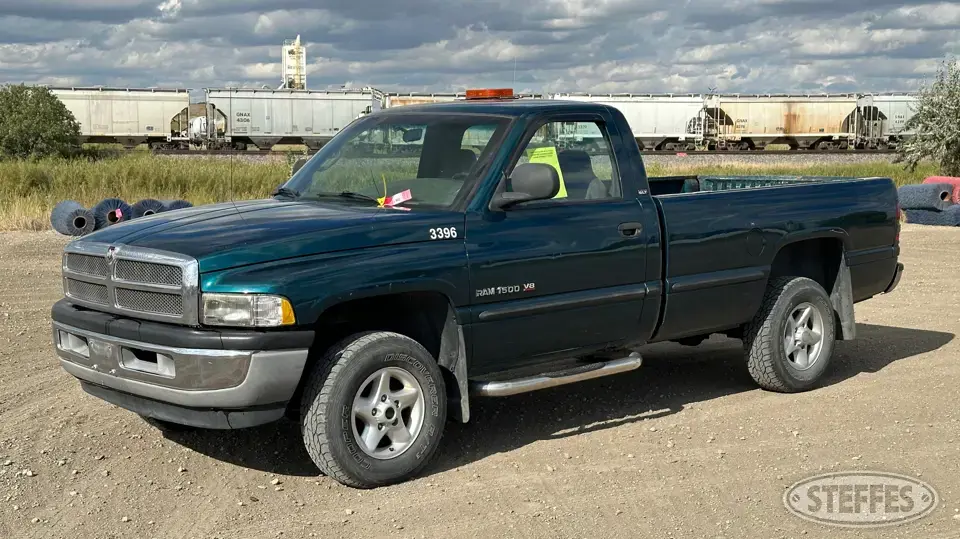 1999 Dodge Ram 1500 SLT Half Ton Pickup