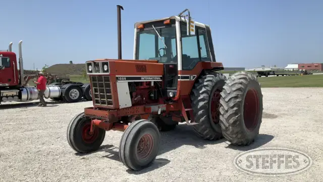 1976 International 1086