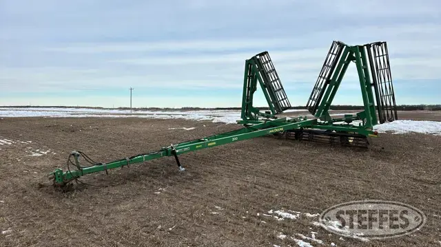 John Deere 200