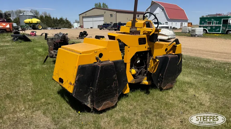 RayGo Romper Self-Propelled Tandem Compactor