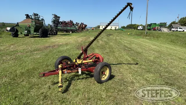 New Holland 456