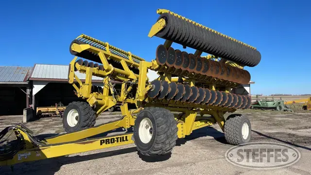 2015 Degelman Pro-Till 40