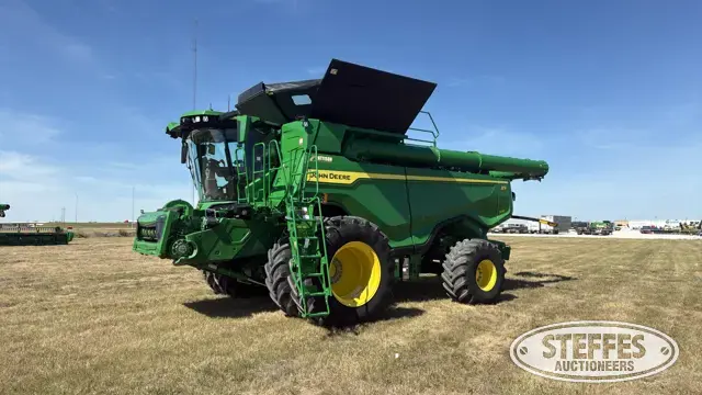 2023 John Deere X9 1100