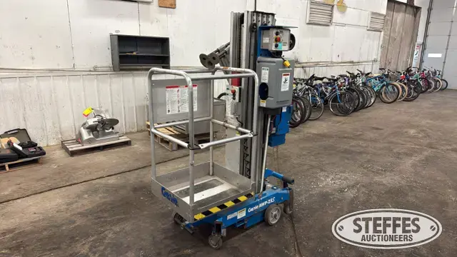 1997 Genie AWP-25S