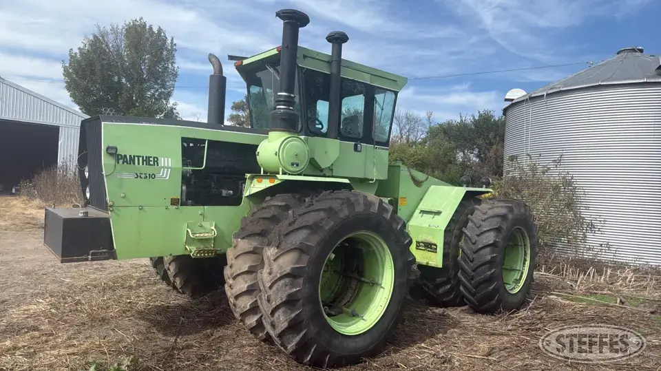1981 Steiger Panther III ST-310 4WD Tractor