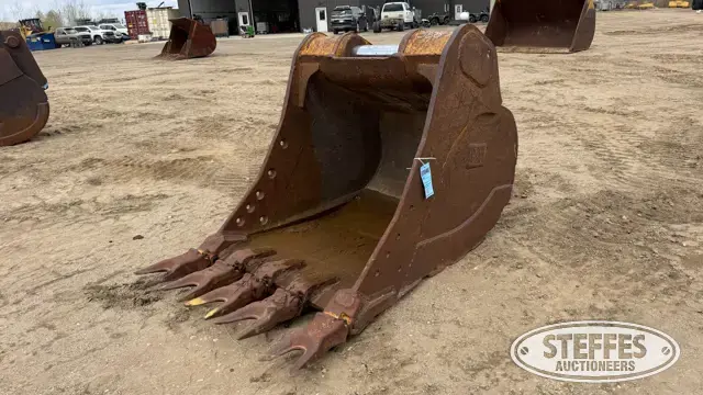 CAT excavator bucket