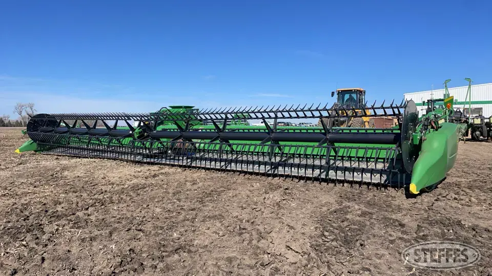 2018 John Deere 645FD Draper Head