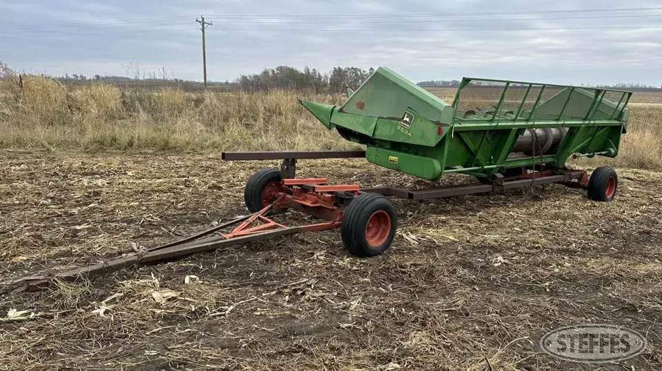 John Deere 853A Sunflower Head